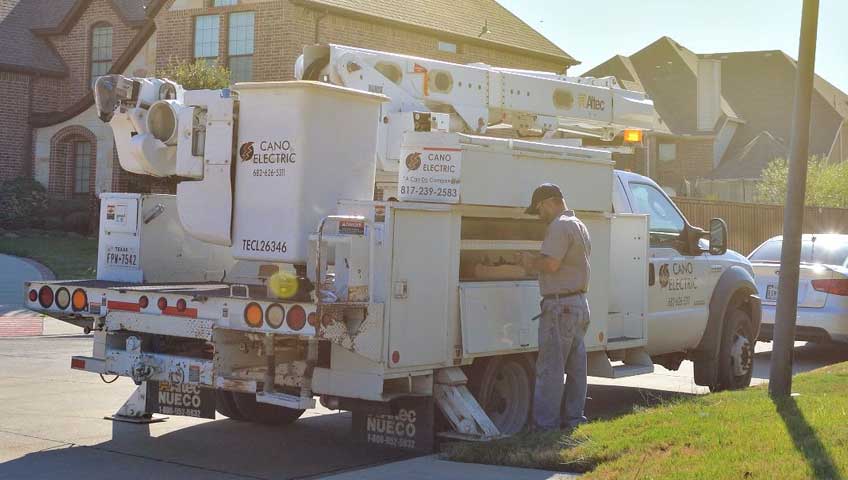 Electrical Repair Truck